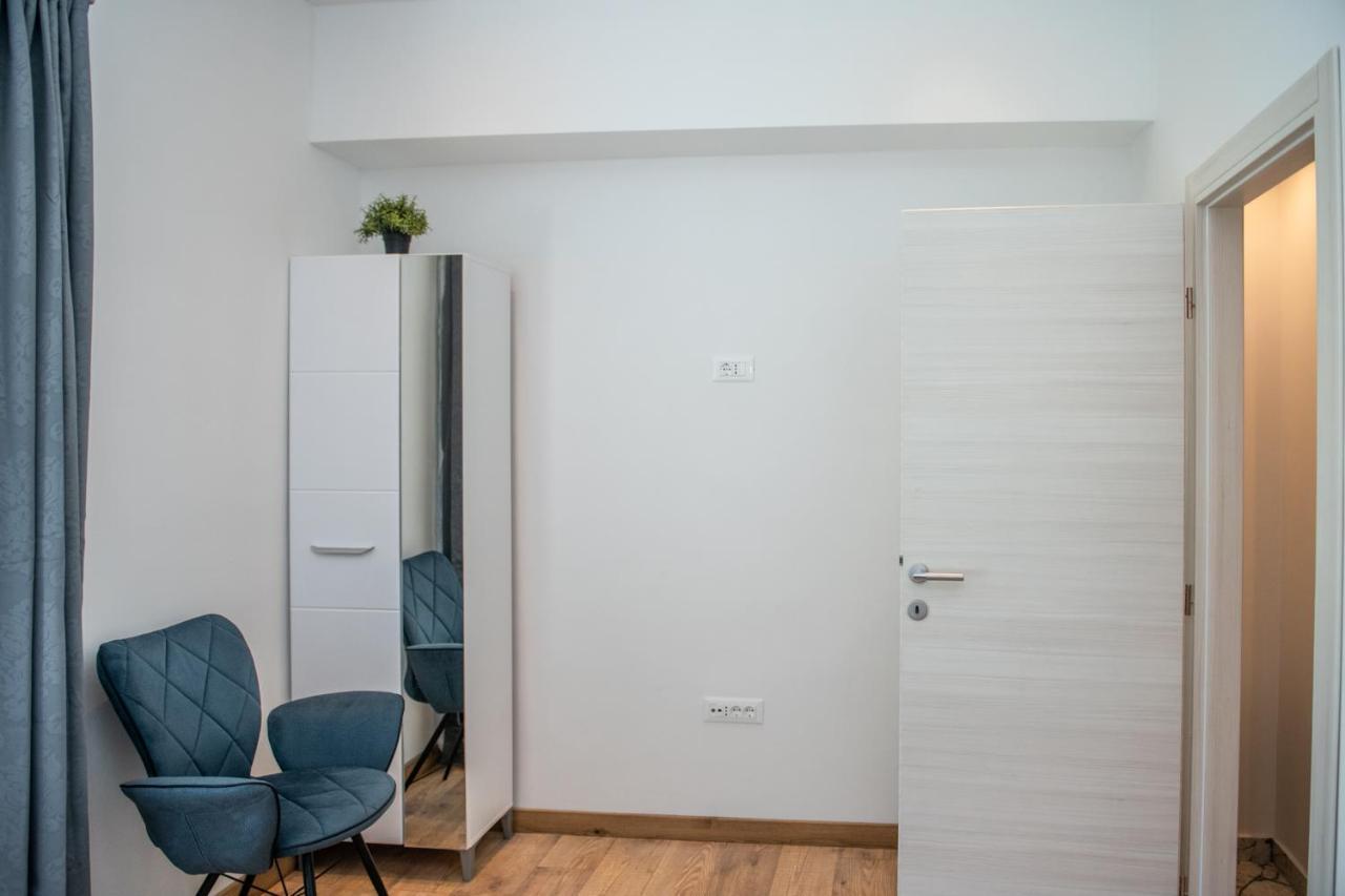 Jadran Apartment Split Bagian luar foto
