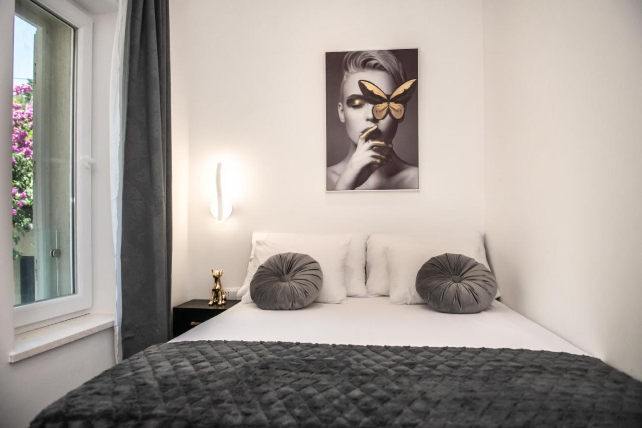 Jadran Apartment Split Bagian luar foto