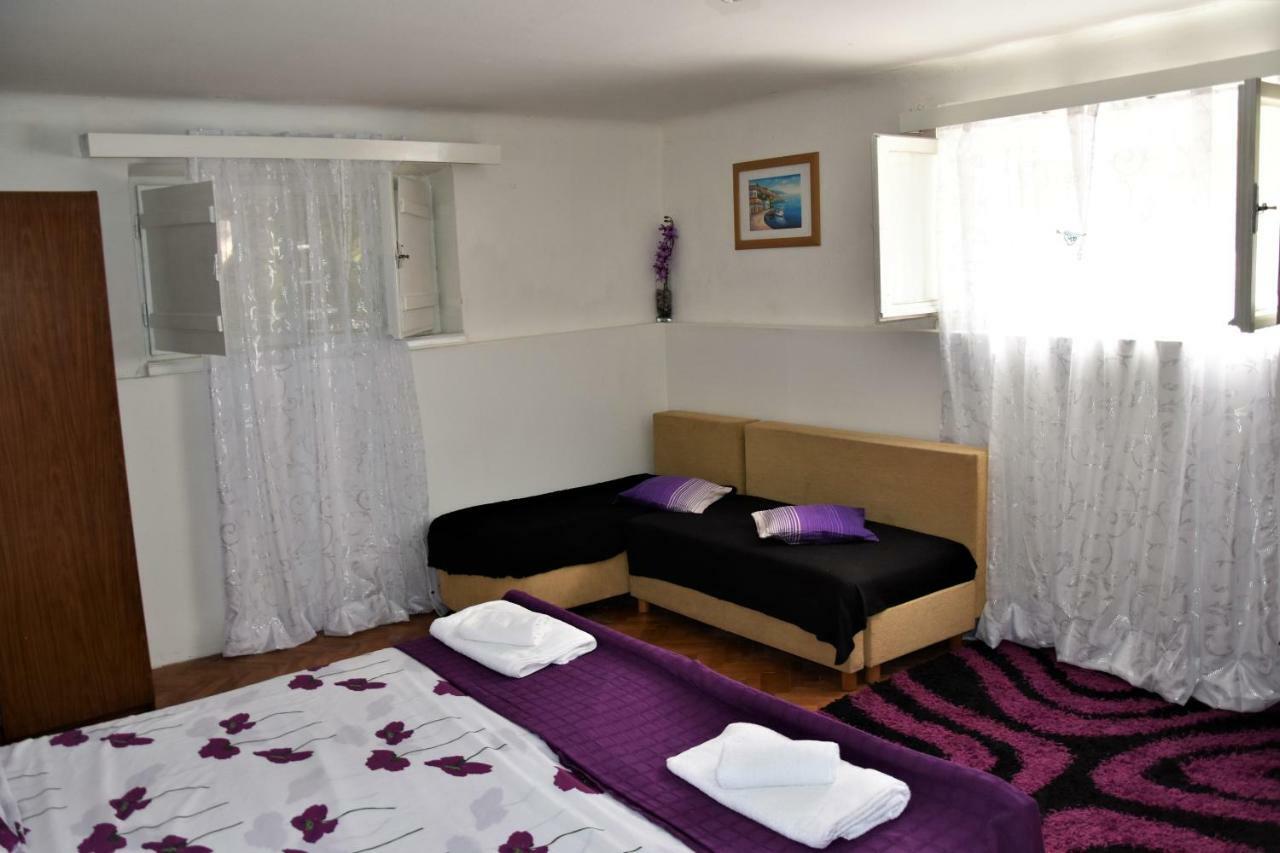 Jadran Apartment Split Bagian luar foto